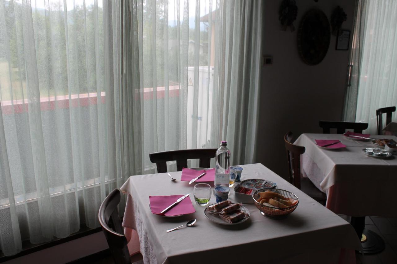 Hotel O'Scugnizzo 2 Μπελούνο Εξωτερικό φωτογραφία