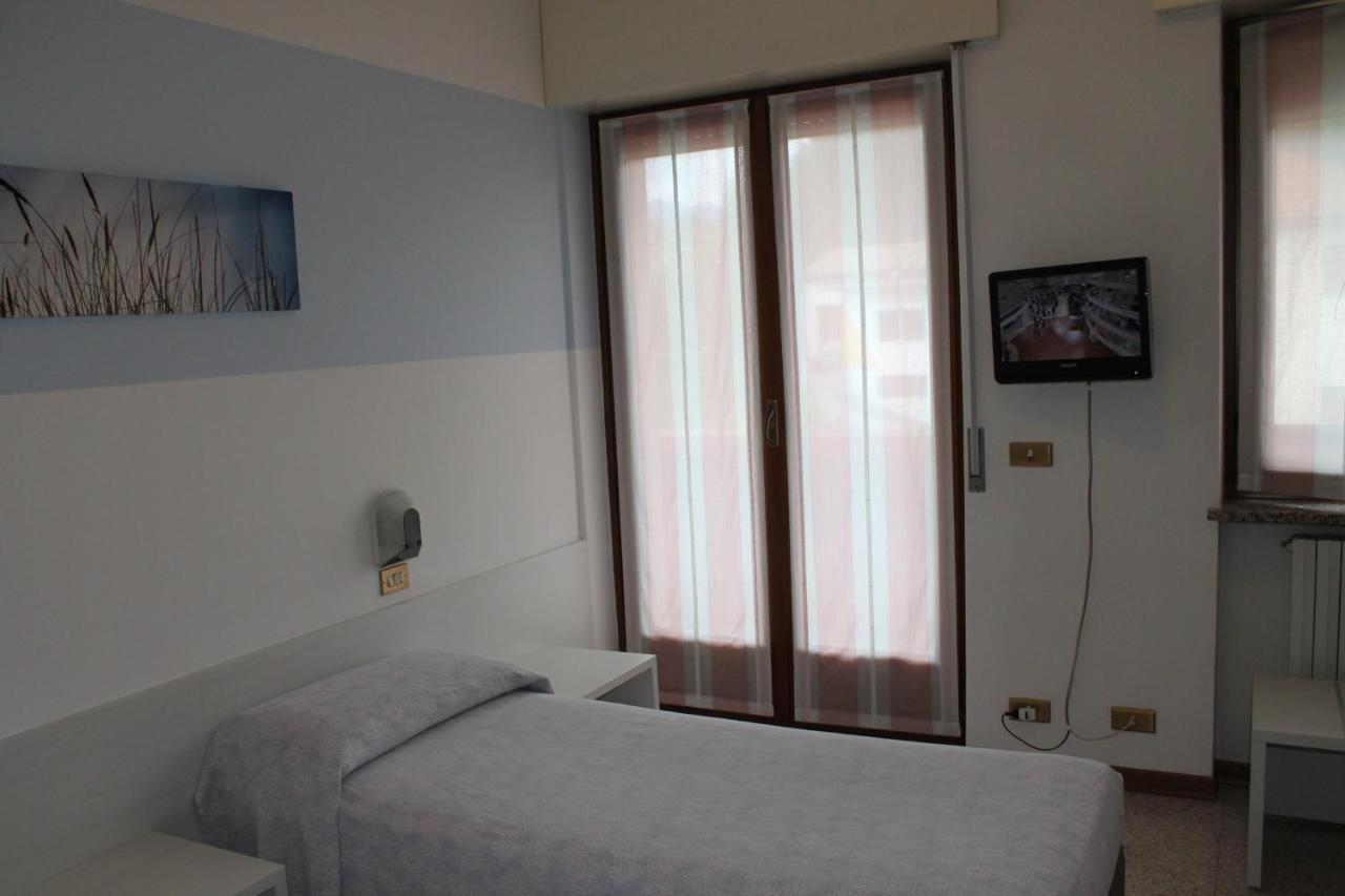 Hotel O'Scugnizzo 2 Μπελούνο Εξωτερικό φωτογραφία