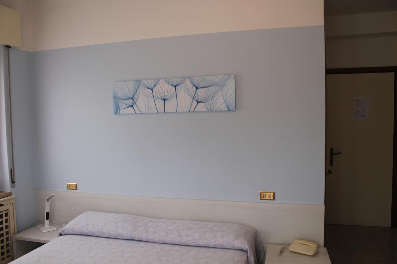 Hotel O'Scugnizzo 2 Μπελούνο Εξωτερικό φωτογραφία