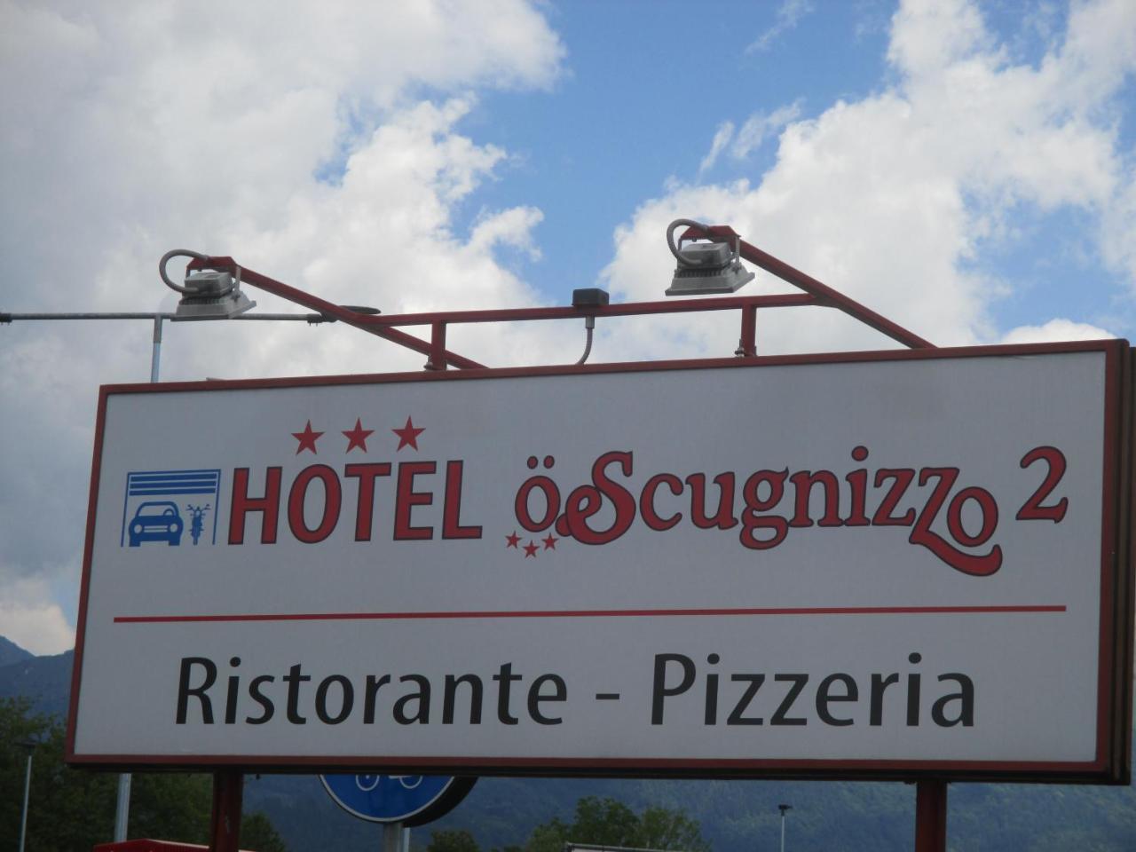 Hotel O'Scugnizzo 2 Μπελούνο Εξωτερικό φωτογραφία