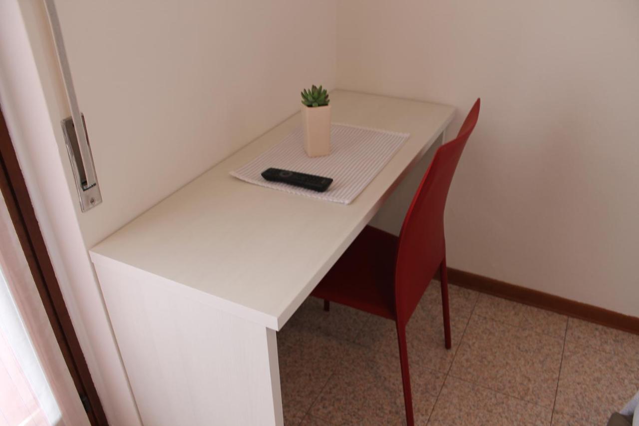 Hotel O'Scugnizzo 2 Μπελούνο Εξωτερικό φωτογραφία
