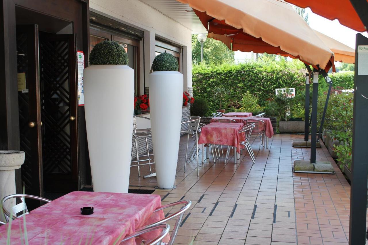Hotel O'Scugnizzo 2 Μπελούνο Εξωτερικό φωτογραφία