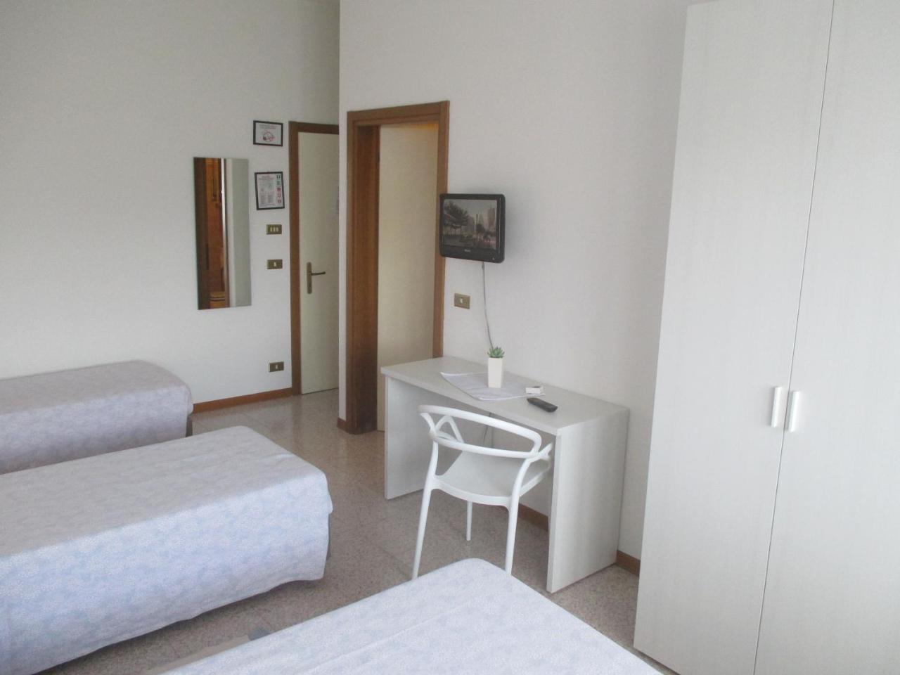 Hotel O'Scugnizzo 2 Μπελούνο Εξωτερικό φωτογραφία