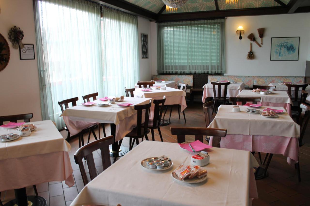 Hotel O'Scugnizzo 2 Μπελούνο Εξωτερικό φωτογραφία